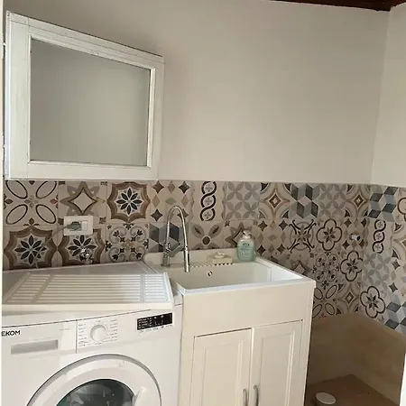 Casa Con Giardino Vicino Al Mare